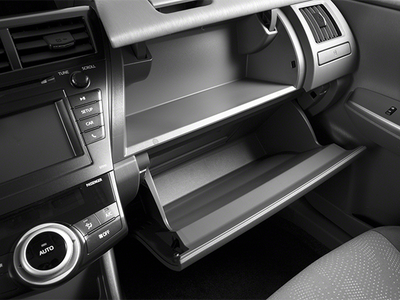 2014 Toyota Prius v Five