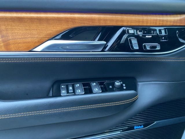 2022 Jeep Grand Wagoneer Series III