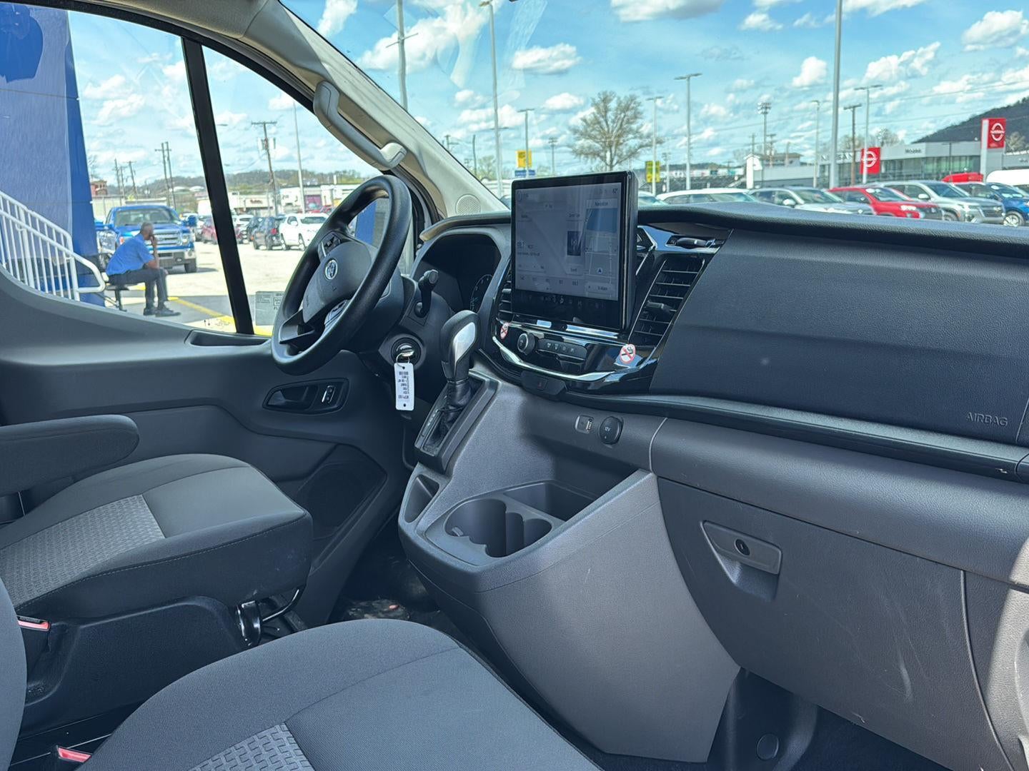 2024 Ford Transit Passenger Wagon XLT