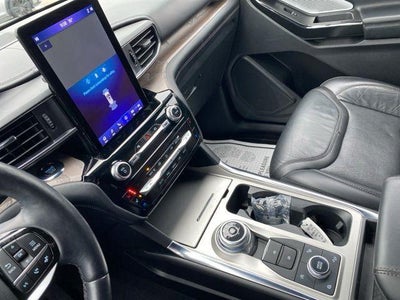 2022 Ford Explorer Platinum