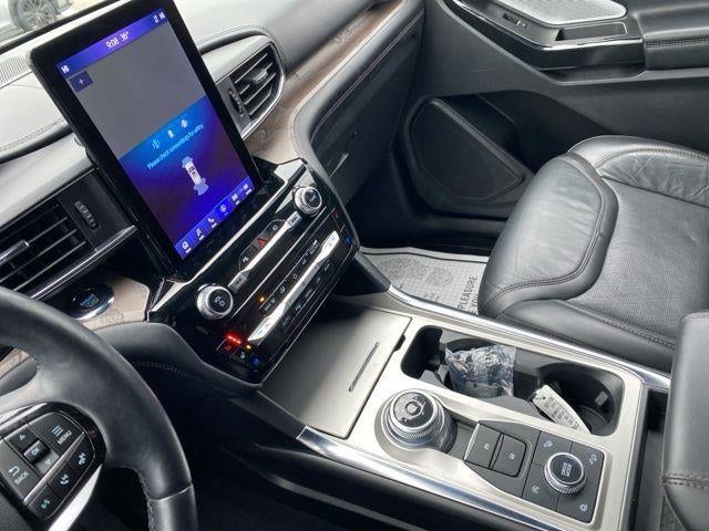 2022 Ford Explorer Platinum