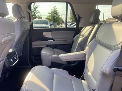 2025 Ford EXPEDITION ACTIVE Base