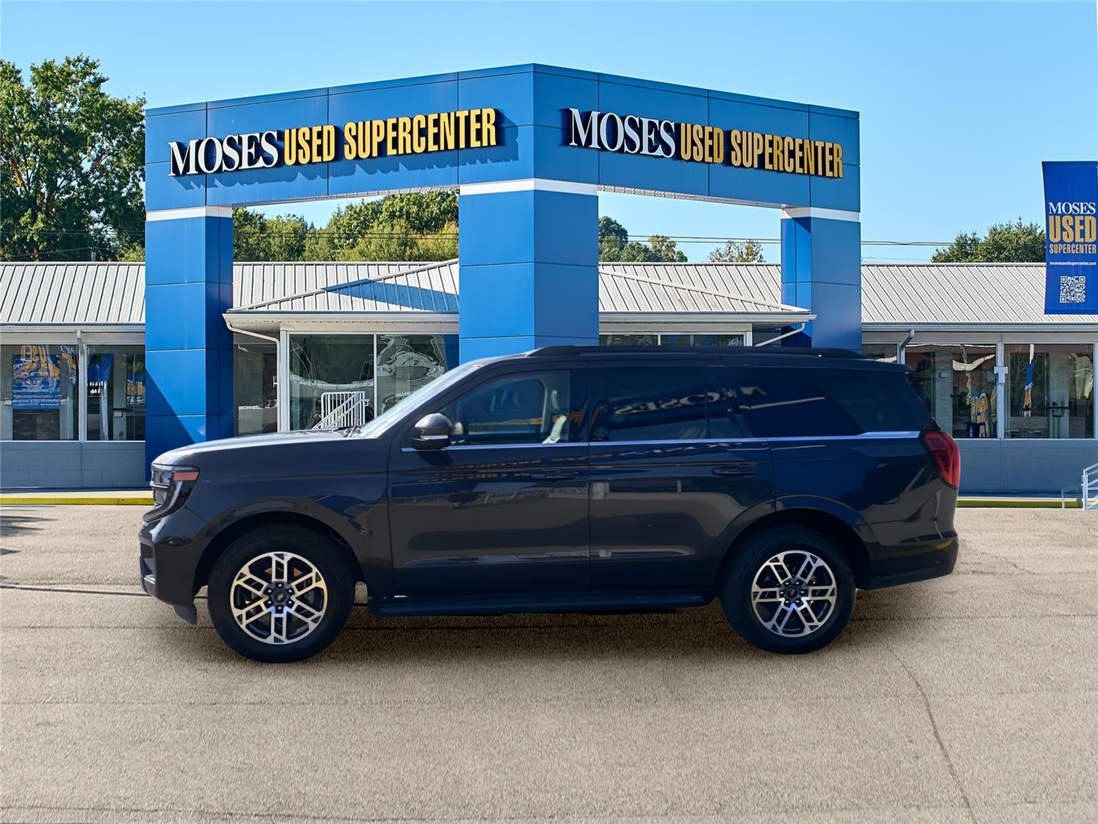 2025 Ford EXPEDITION ACTIVE Base