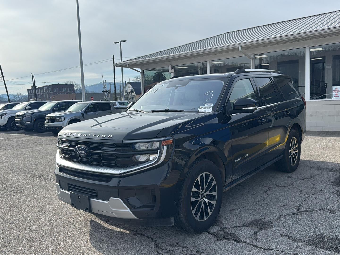 2025 Ford EXPEDITION Platinum