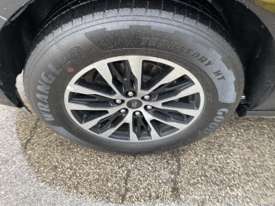 2025 Ford EXPEDITION Base