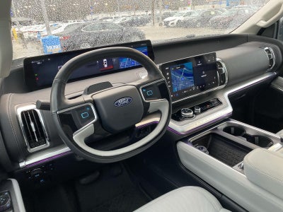 2025 Ford EXPEDITION Base