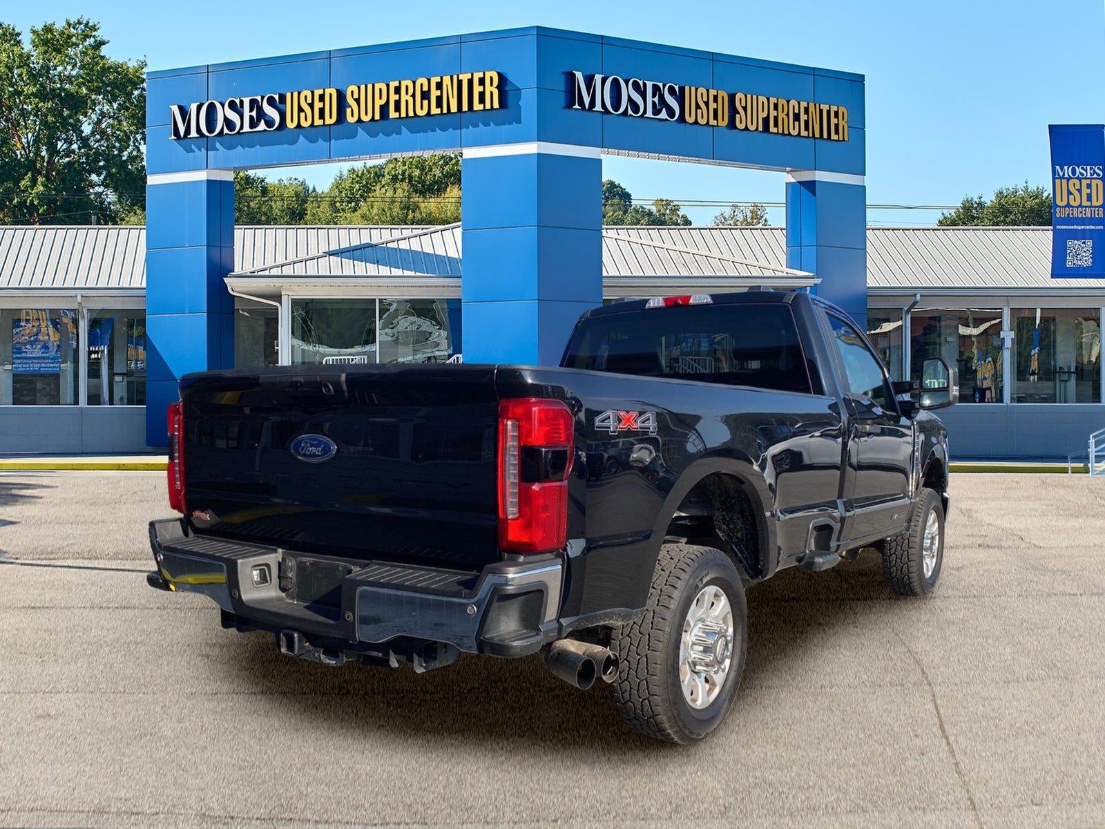 2023 Ford Super Duty F-350 XLT