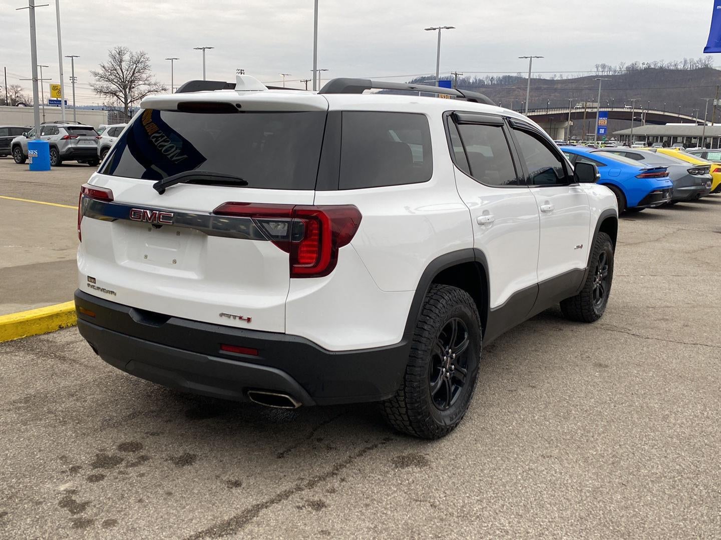 2021 GMC Acadia AT4