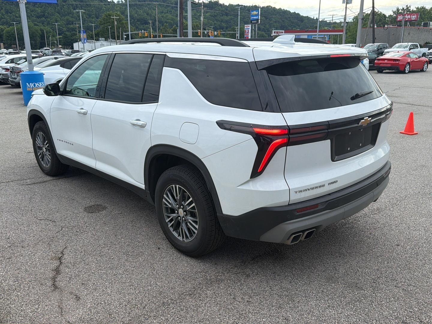 2025 Chevrolet TRAVERSE AWD 4DR LT W/2LT