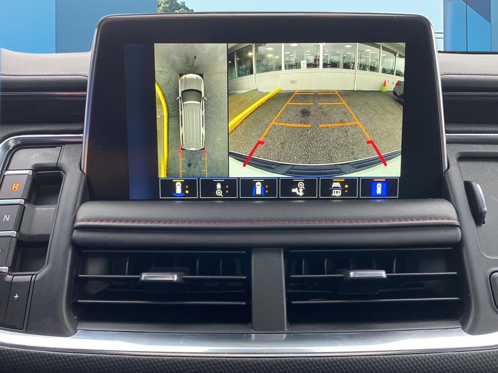 2024 Chevrolet Suburban RST