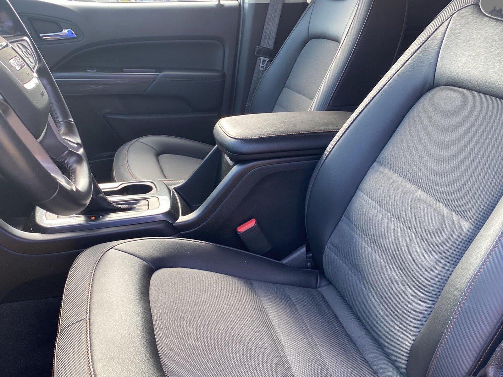 2022 GMC Canyon 4WD AT4 w/Cloth