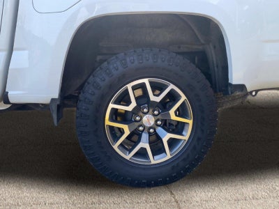 2022 GMC Canyon 4WD AT4 w/Cloth