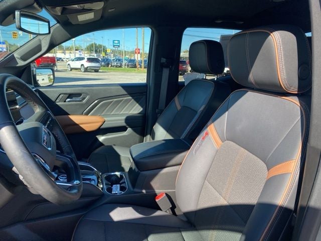 2024 GMC Canyon AT4