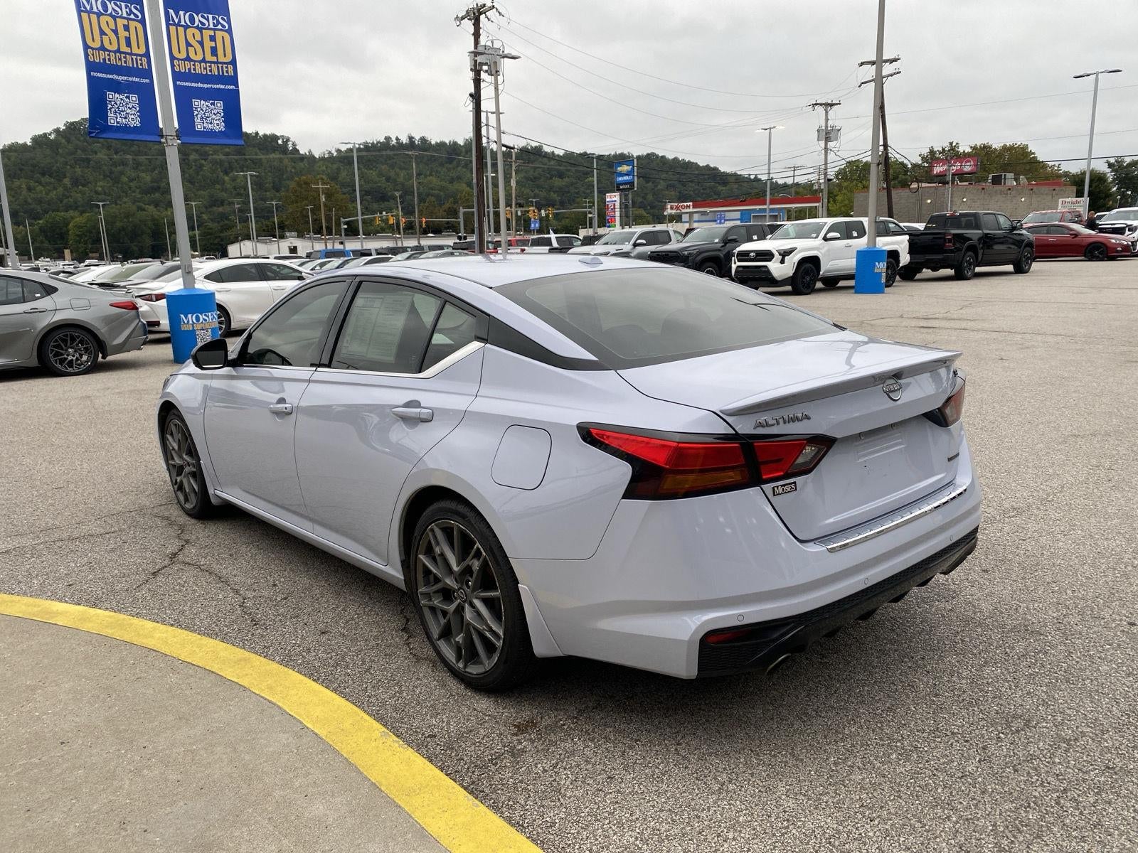 2023 Nissan Altima 2.0 SR