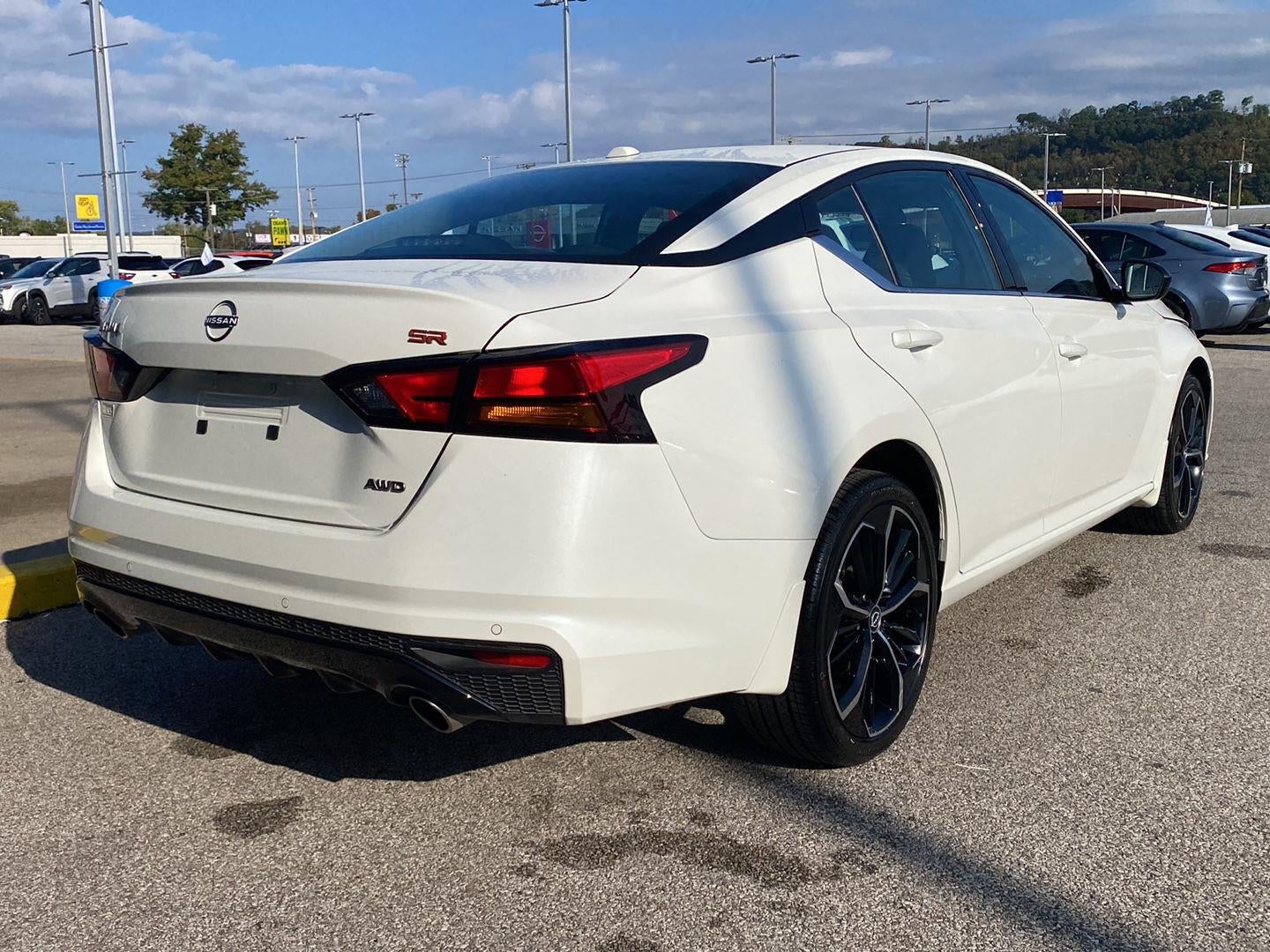 2025 Nissan Altima SR