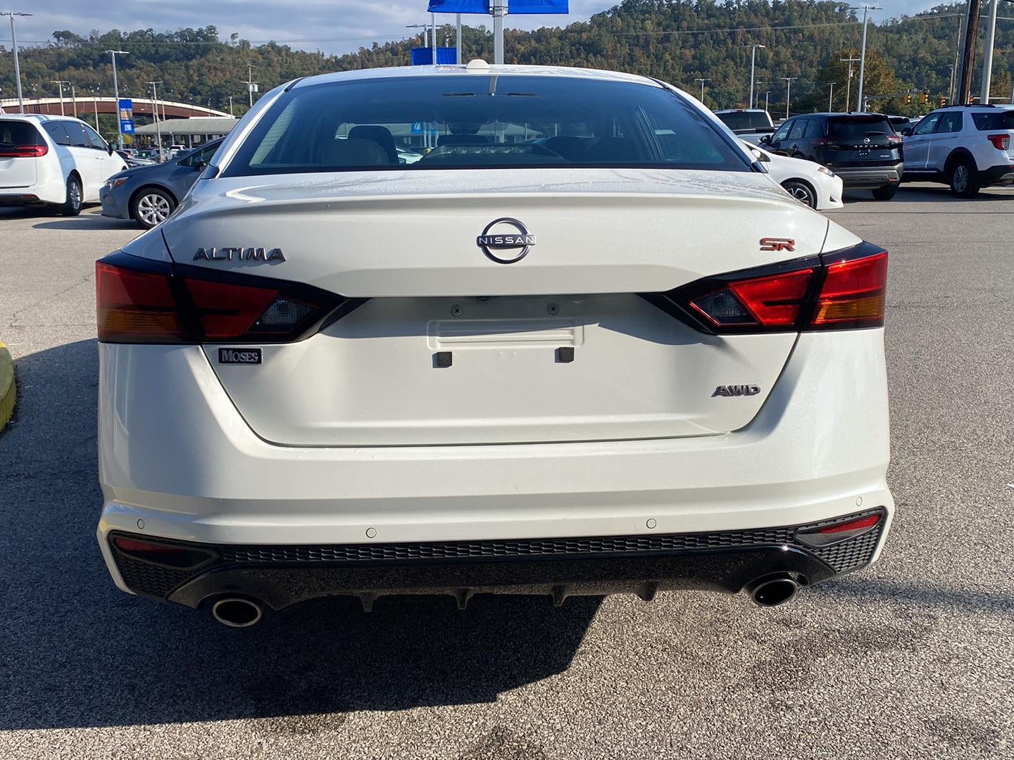 2025 Nissan Altima SR