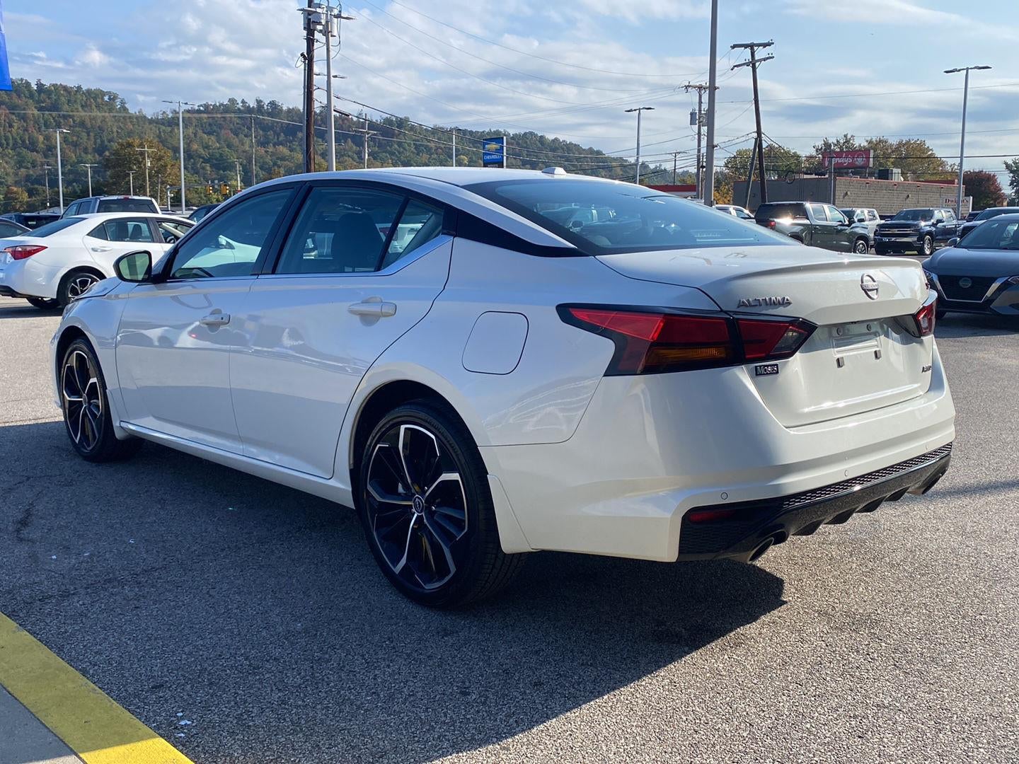 2025 Nissan Altima SR