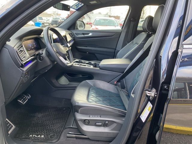 2024 Volkswagen Atlas Cross Sport 2.0T SEL Premium R-Line