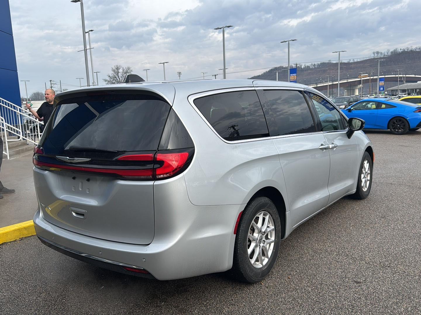 2024 Chrysler Pacifica Touring L