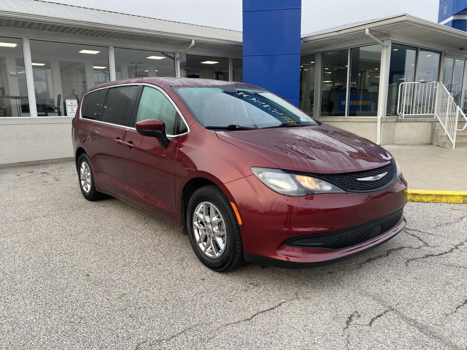 2023 Chrysler Voyager LX