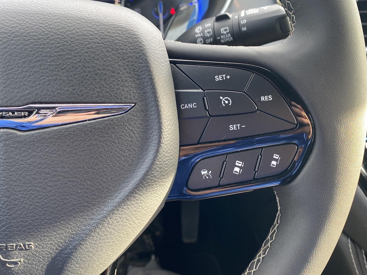 2025 Chrysler Pacifica Limited