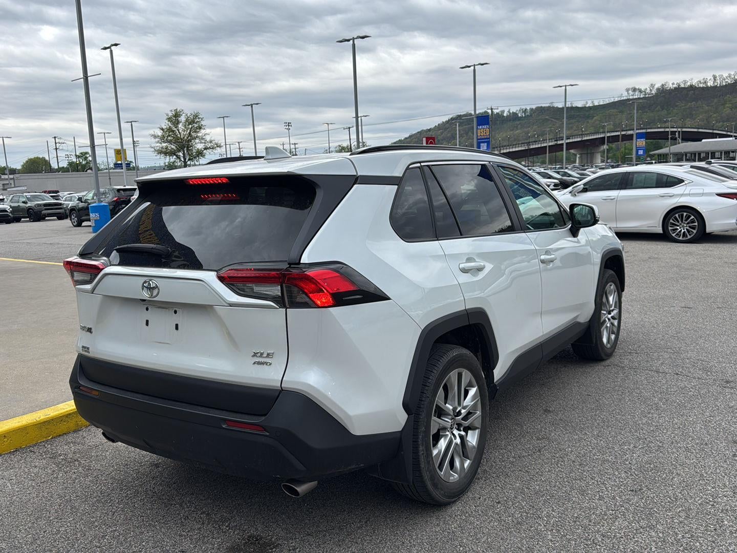 2023 Toyota RAV4 XLE Premium