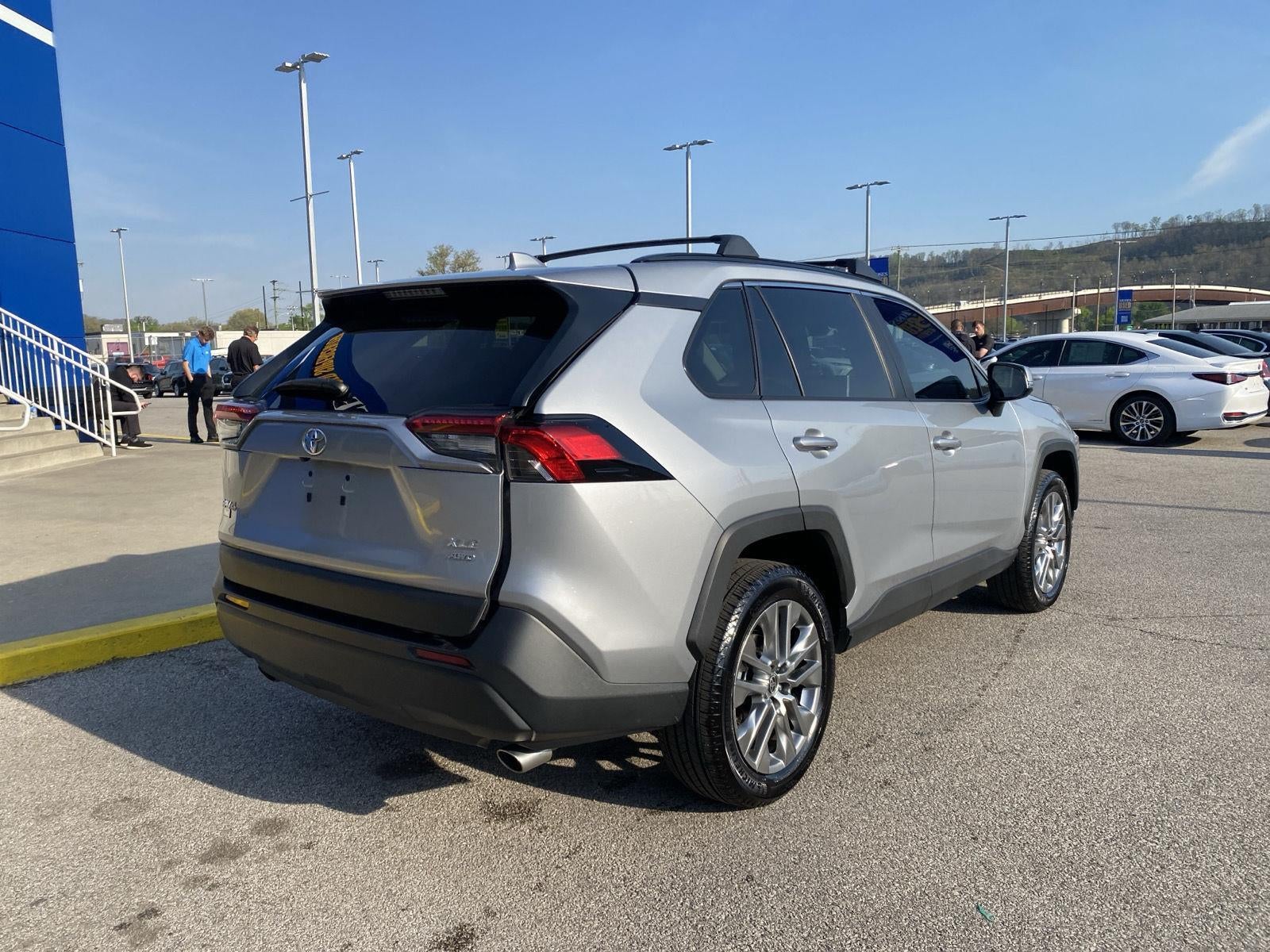 2025 Toyota RAV4 XLE Premium