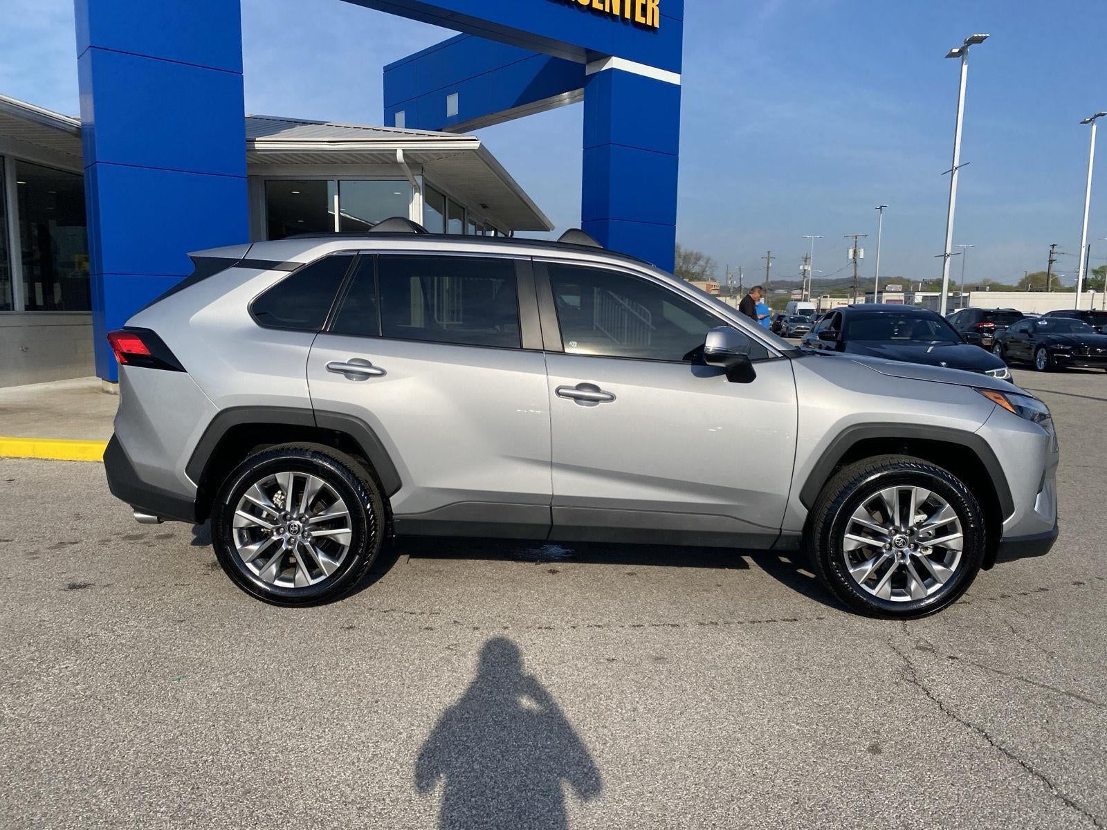 2025 Toyota RAV4 XLE Premium