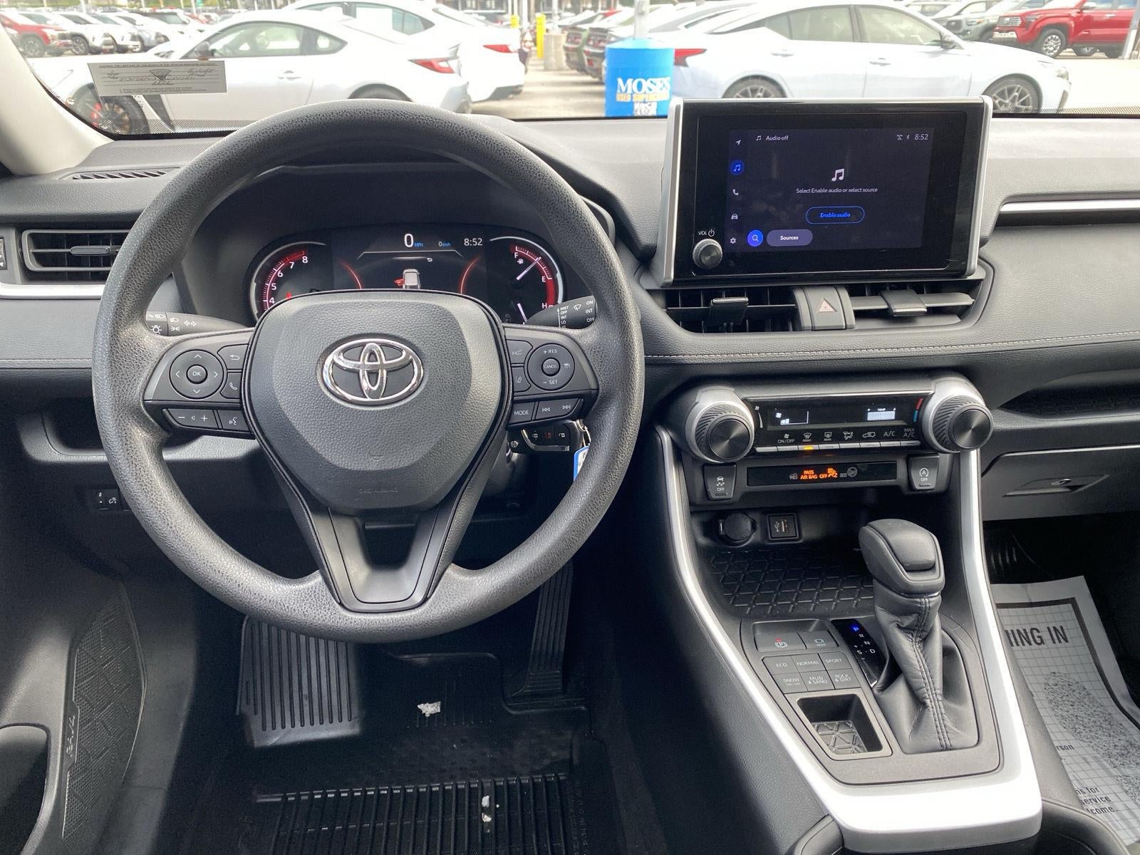 2025 Toyota RAV4 LE