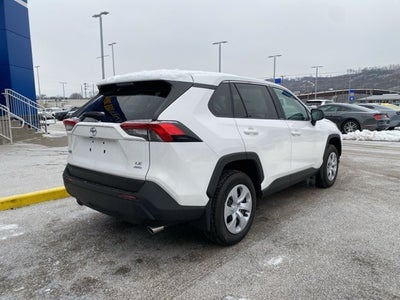 2025 Toyota RAV4 LE