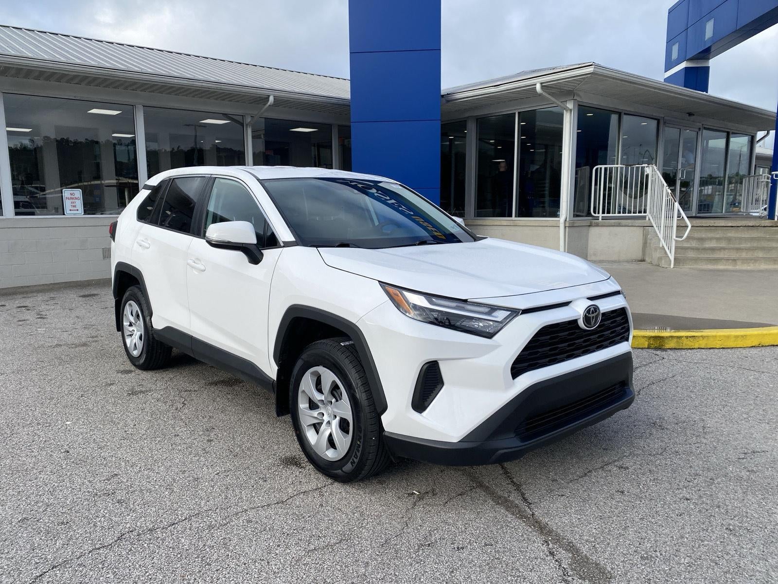 2023 Toyota RAV4 LE