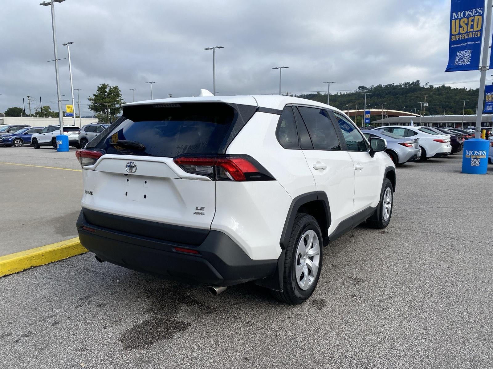2023 Toyota RAV4 LE