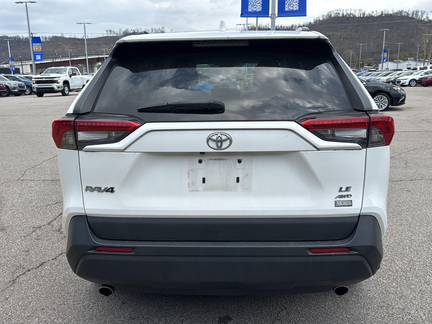 2020 Toyota RAV4 LE