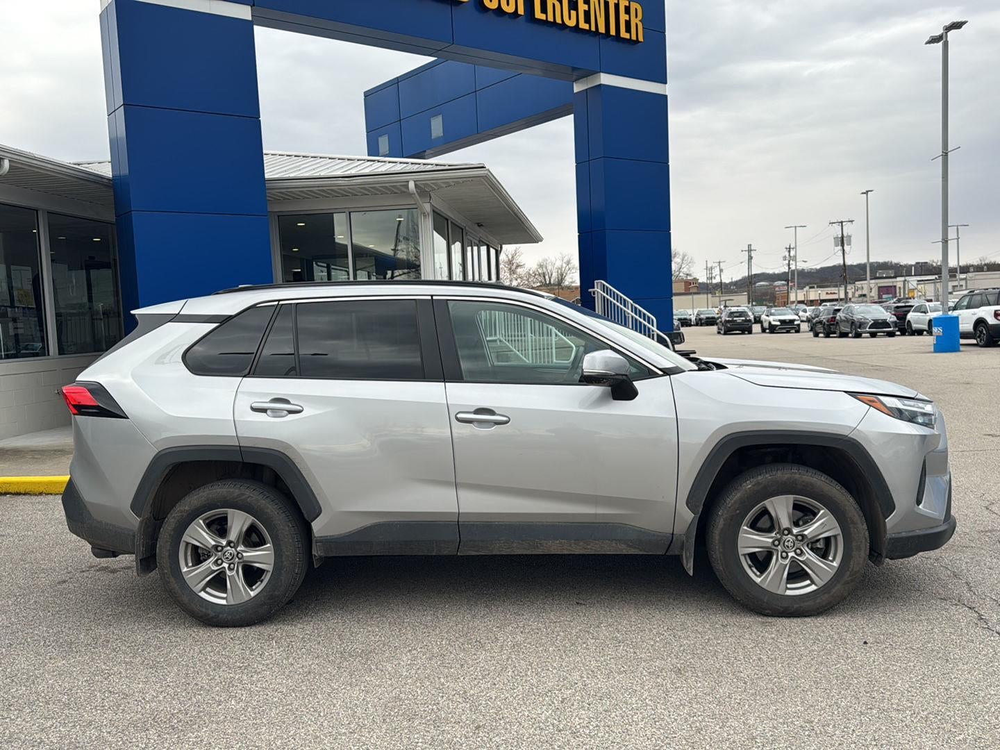 2024 Toyota RAV4 XLE