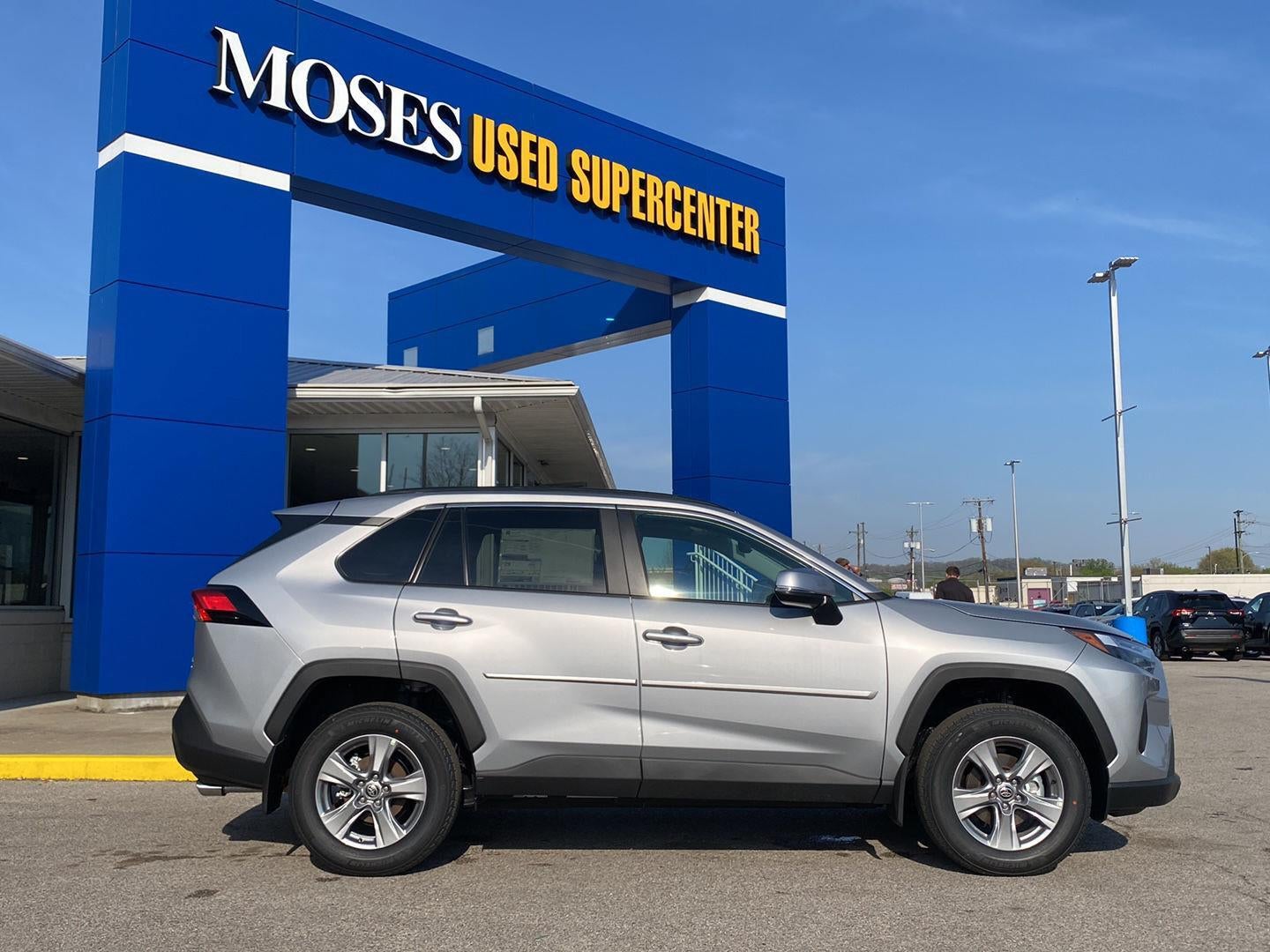 2025 Toyota RAV4 XLE