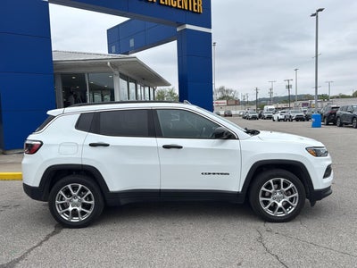 2022 Jeep Compass Latitude Lux