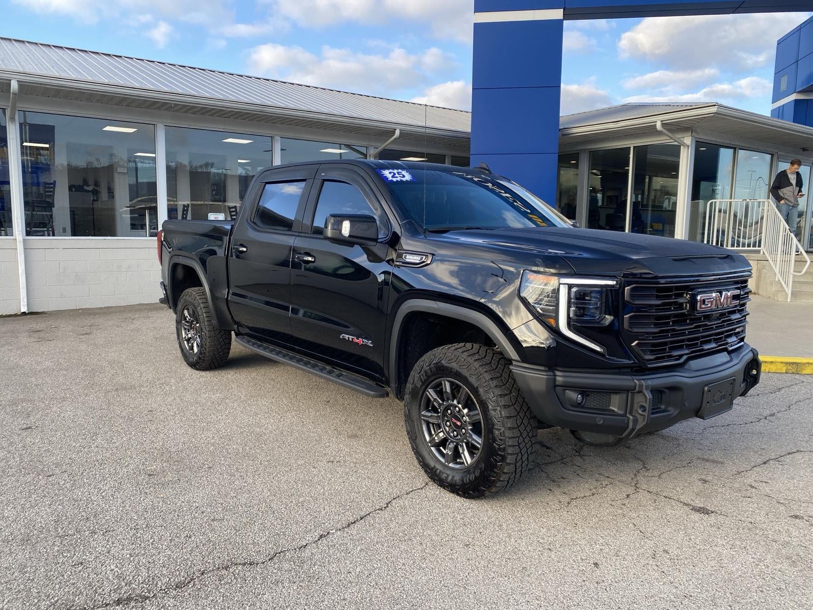 2025 GMC Sierra 1500 AT4X