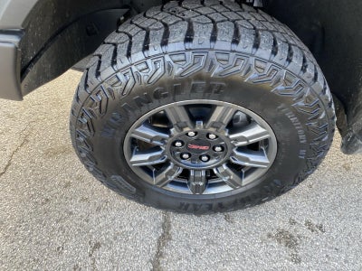 2025 GMC Sierra 1500 AT4X