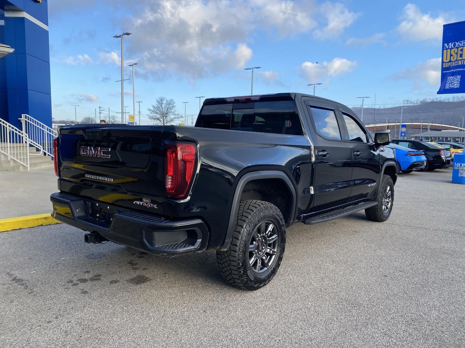 2025 GMC Sierra 1500 AT4X