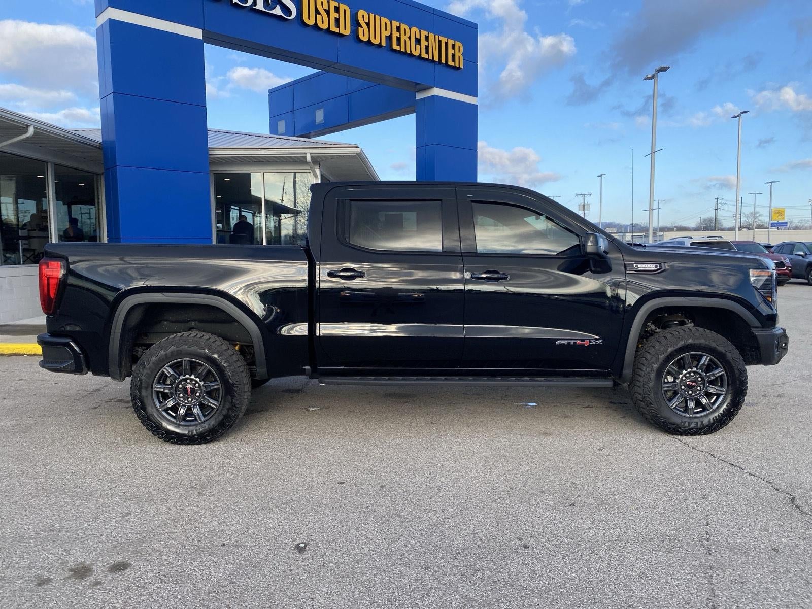 2025 GMC Sierra 1500 AT4X