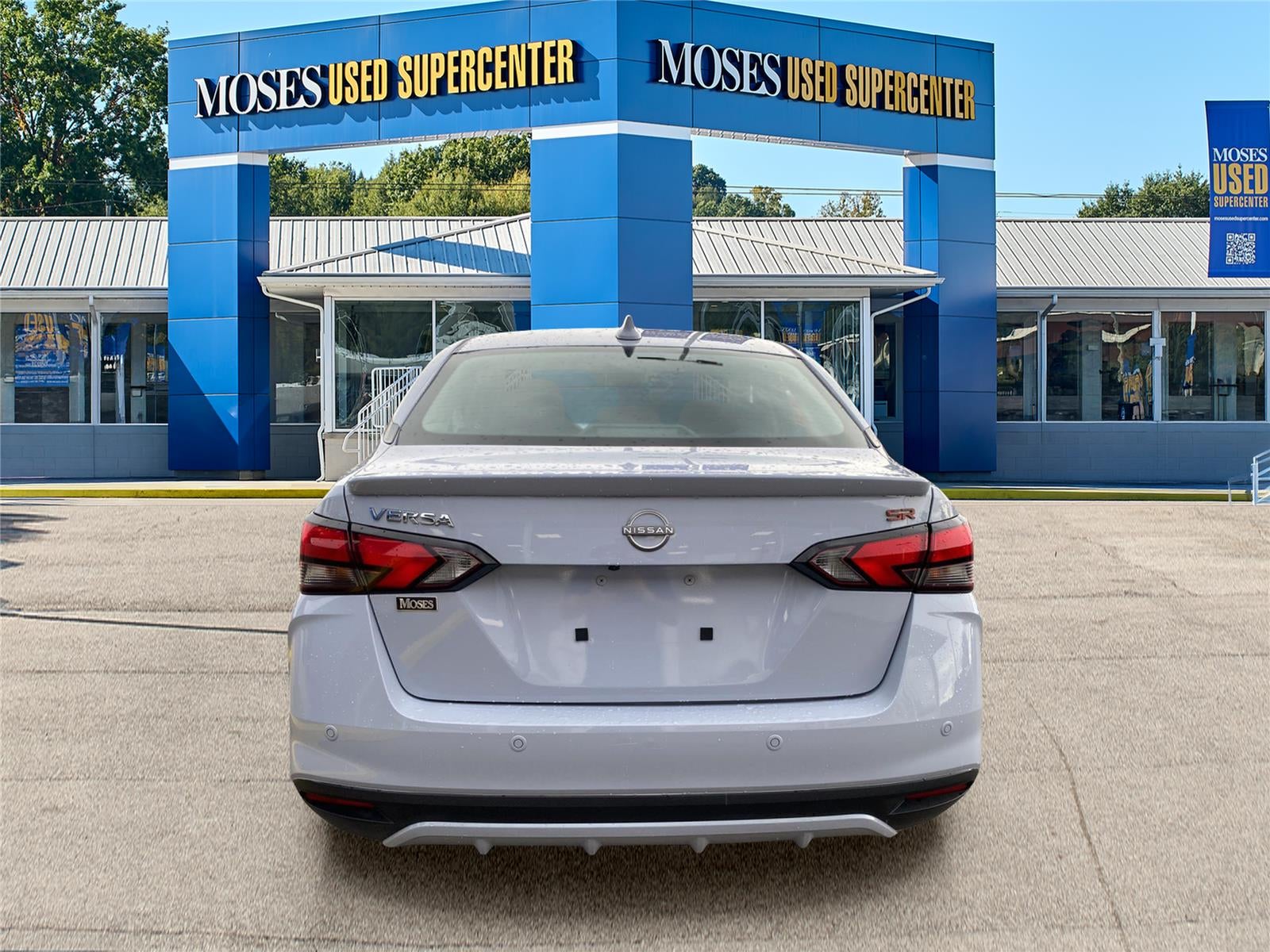 2025 Nissan Versa SR