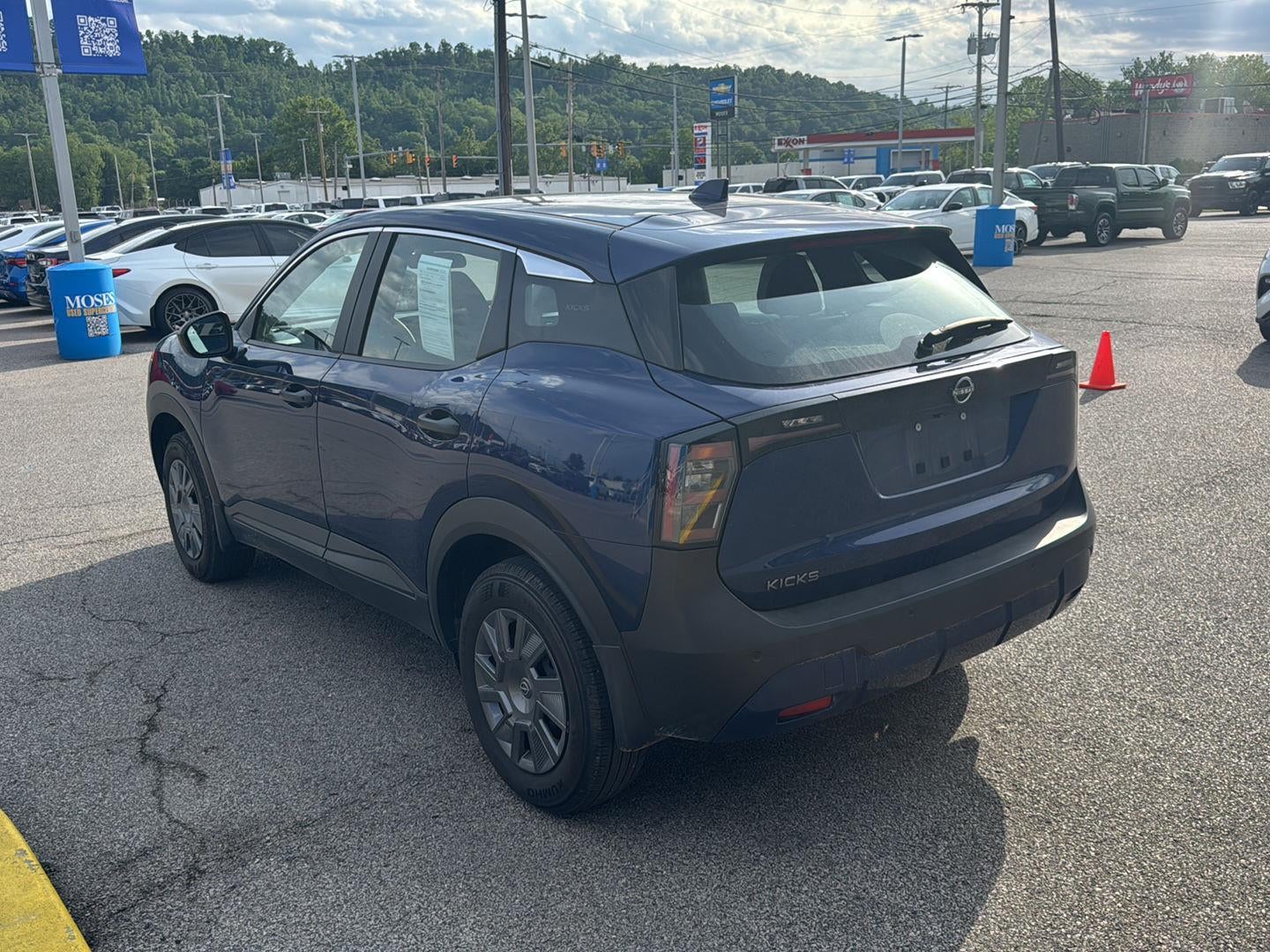2025 Nissan Kicks S