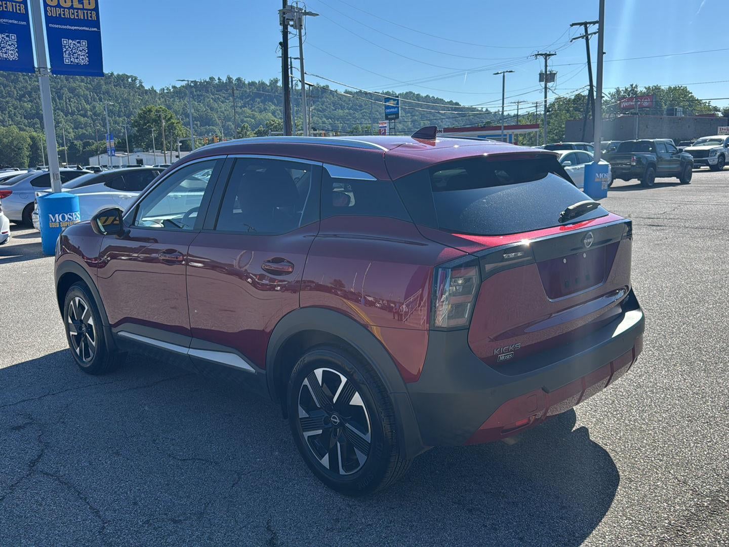 2025 Nissan Kicks SV