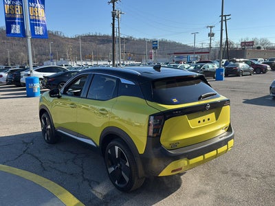 2025 Nissan Kicks SR