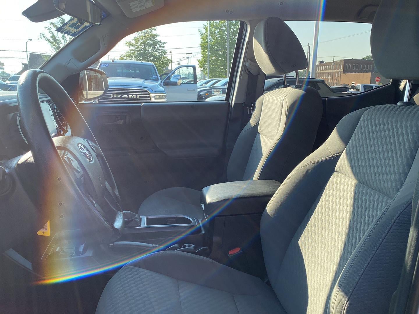 2022 Toyota Tacoma SR V6