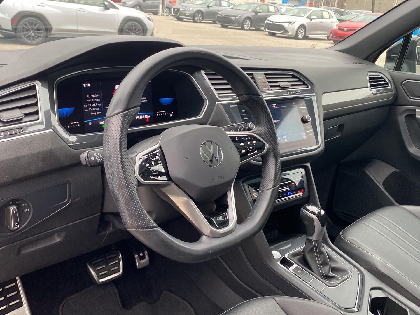 2022 Volkswagen Tiguan SE R-Line Black