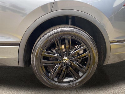 2022 Volkswagen Tiguan SE R-Line Black
