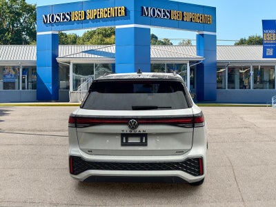 2025 Volkswagen Tiguan SE R-Line Black