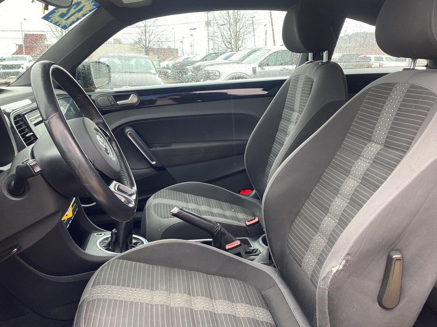 2012 Volkswagen Beetle 2.0T Turbo