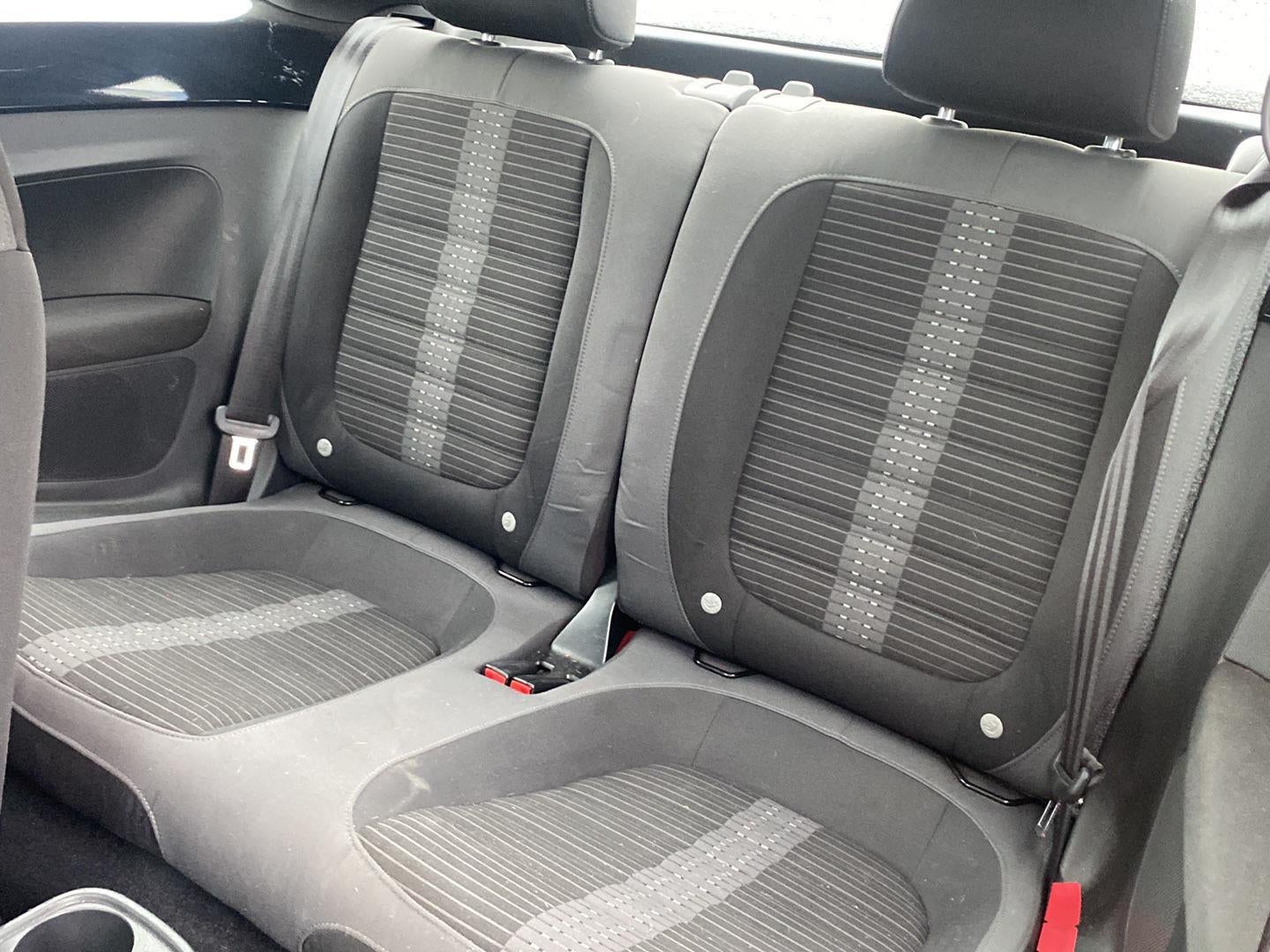 2012 Volkswagen Beetle 2.0T Turbo